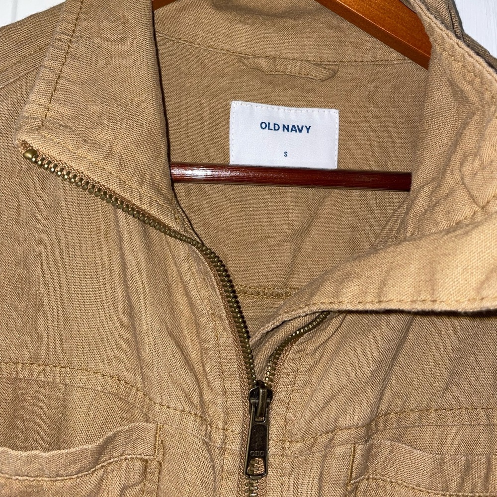 Lightweight jacket - Picture 2 of 5